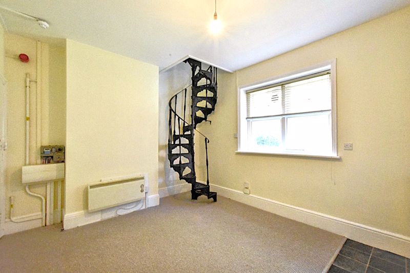 Living Area- click for photo gallery